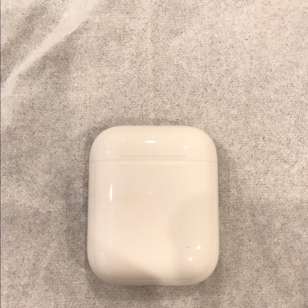 Apple AirPods Gen 2